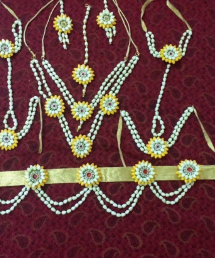 Flower Jewellery 304