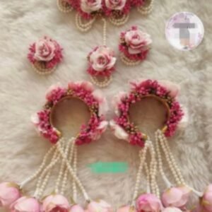 Flower Jewellery 305